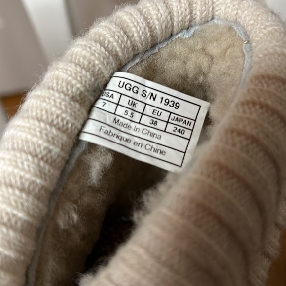 UGG Wedge Boots - Picture 6 of 8